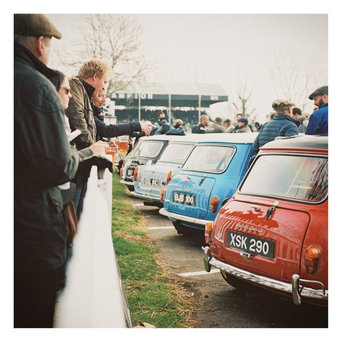 02_JCR_190406_77MM_Mini_ps_slide