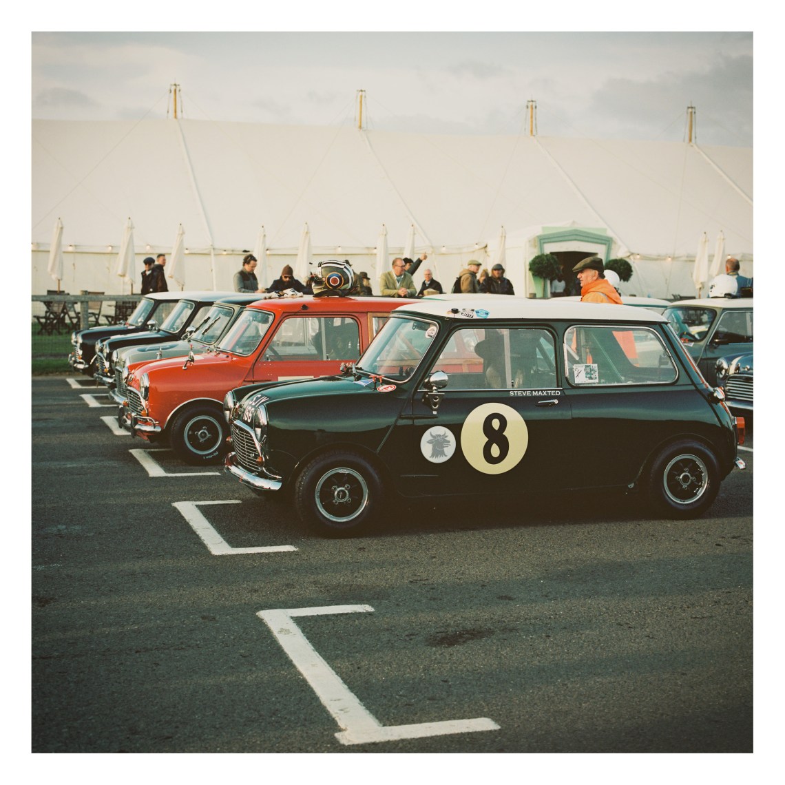 08_JCR_190406_77MM_Mini_ps_slide