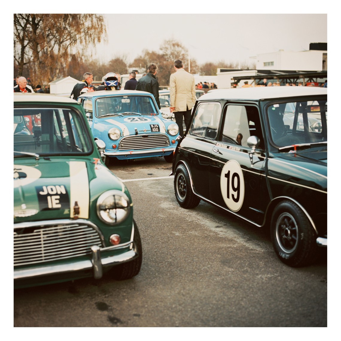 11_JCR_190406_77MM_Mini_ps_slide