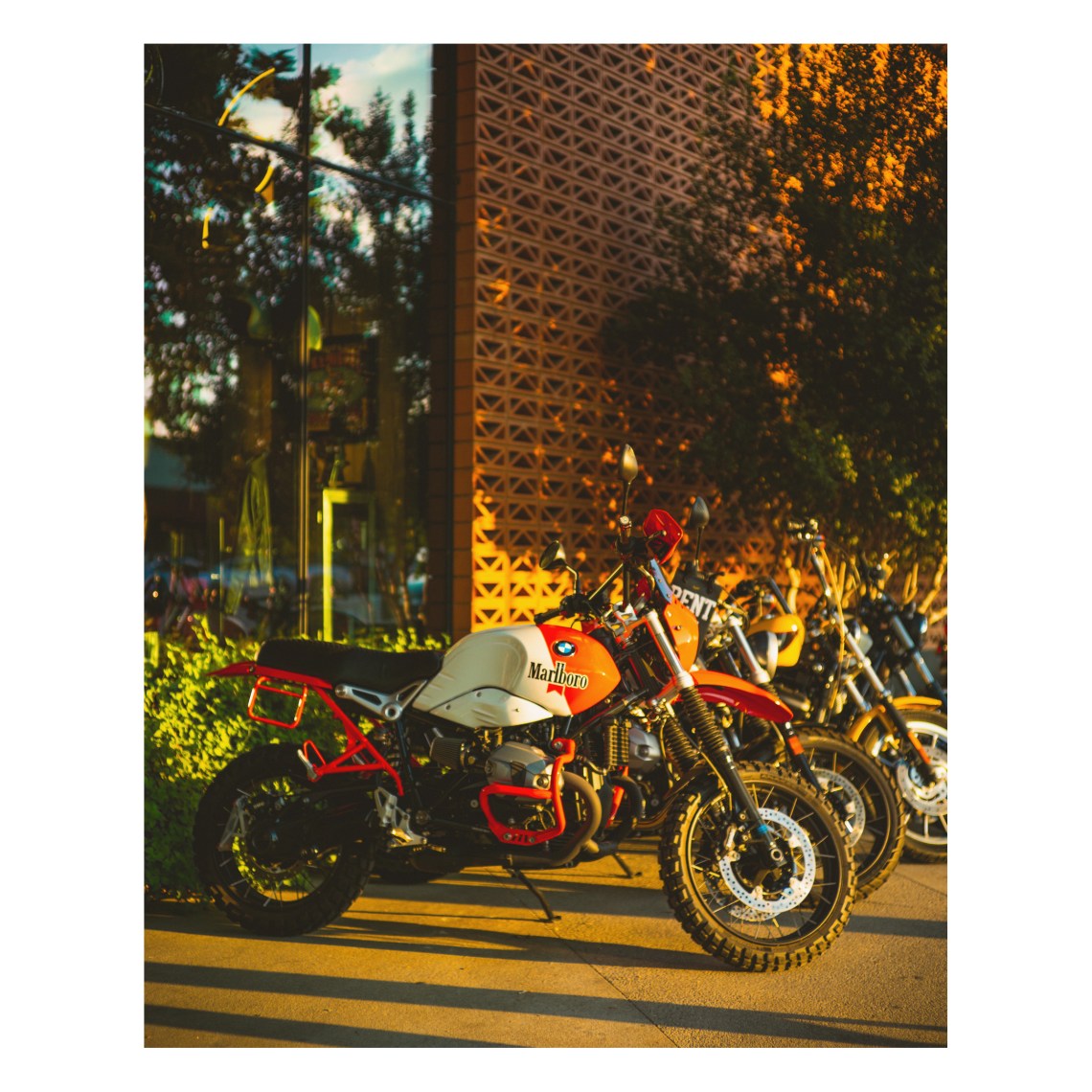 03_JCR_190905_Revival SoCo_dull_slide